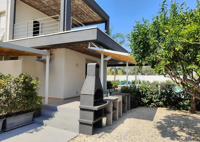 Zoe Villa Comiso